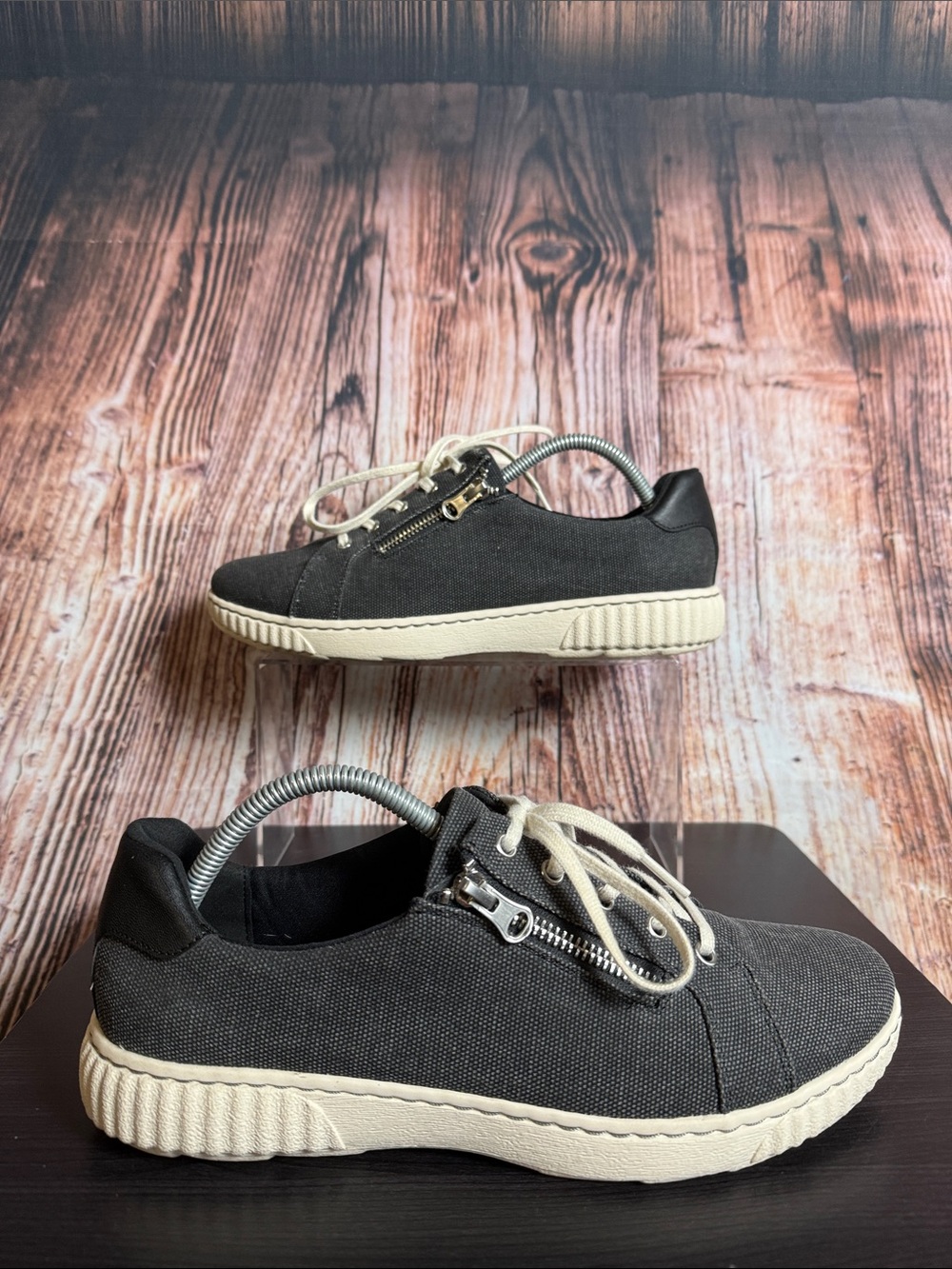 Clarks Collection Caroline Echo Sneakers Womens Sz 11M